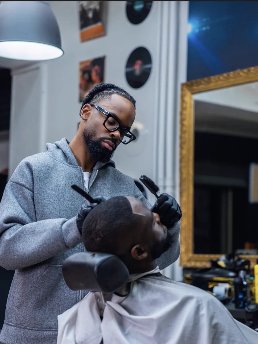 Ariscutz, barber chez MVP Barber